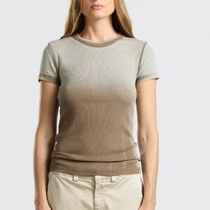Verona Tee - Camel Cast